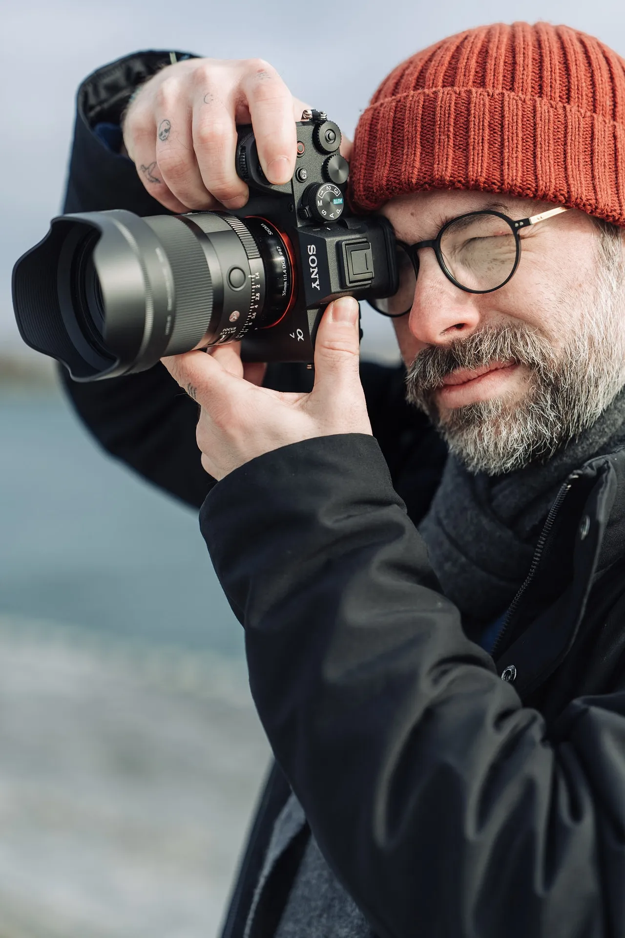 Jakie obiektywy SIGMA pasują do mocowania E-Mount i dlaczego warto je wybrać do aparatów Sony?